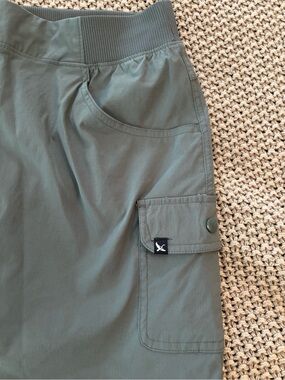 Eddie Bauer Women's Olive Green Cargo Skort